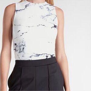 Express Body Contour top size large